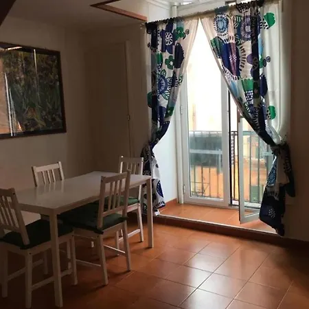 Mida House * נאפולי