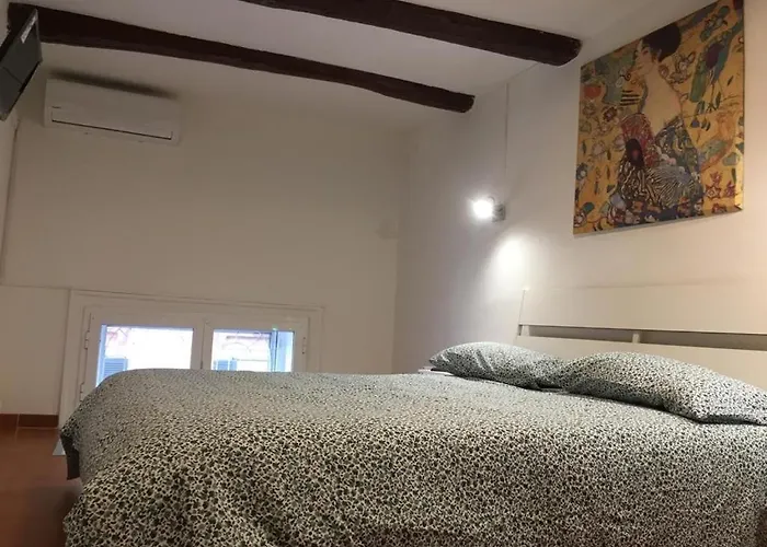 Mida House Apartmán Neapol